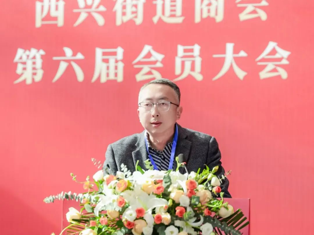 3 區(qū)工商聯(lián)黨組成員、副主席郭鵬發(fā)言.jpg